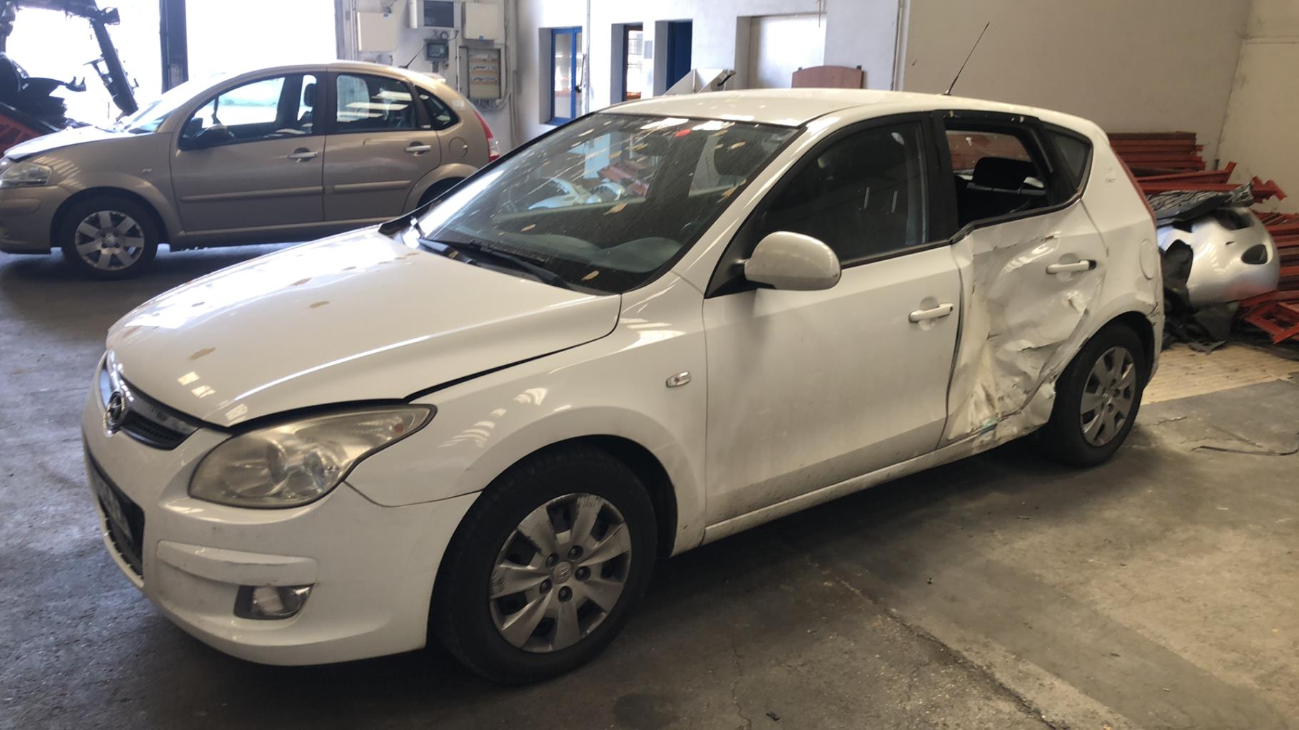 Moyeu avant gauche HYUNDAI I 30 1 PHASE 1 Diesel - 1