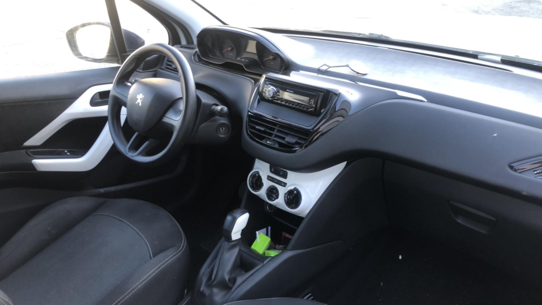 Levier de vitesses PEUGEOT 208 1 PHASE 1 Essence - 1