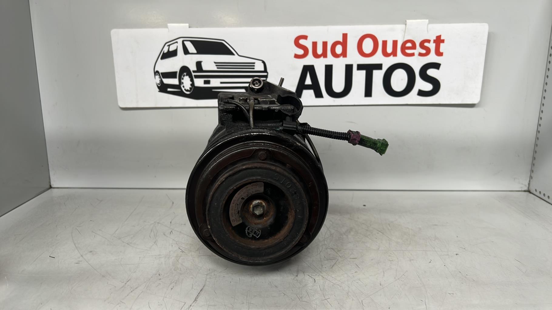 Compresseur clim AUDI A4 1 AVANT PHASE 2 BREAK Diesel - 1