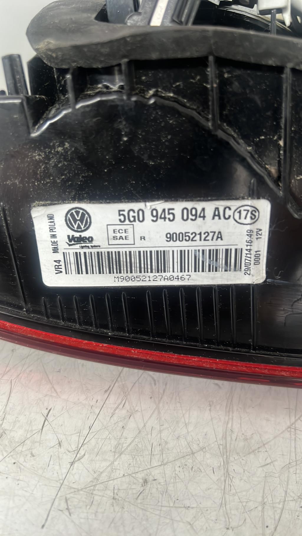 Feu arriere secondaire droit (feux) VOLKSWAGEN GOLF 7 PHASE 1 Diesel - 1