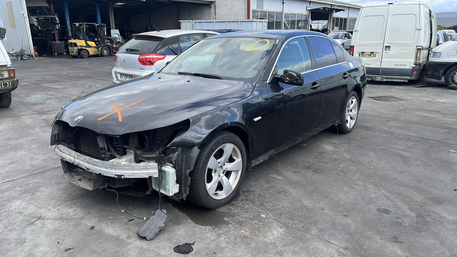 Vitre avant droit BMW SERIE 5 E60 PHASE 1 Diesel - 1