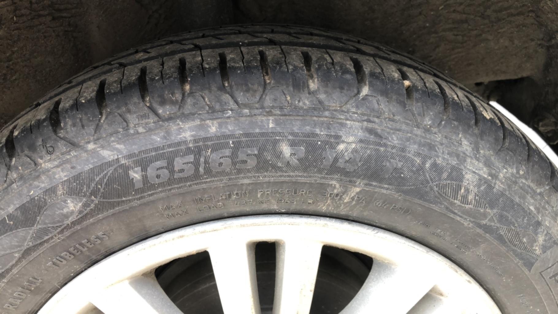 Moyeu avant gauche RENAULT TWINGO 2 PHASE 1 Essence - 1