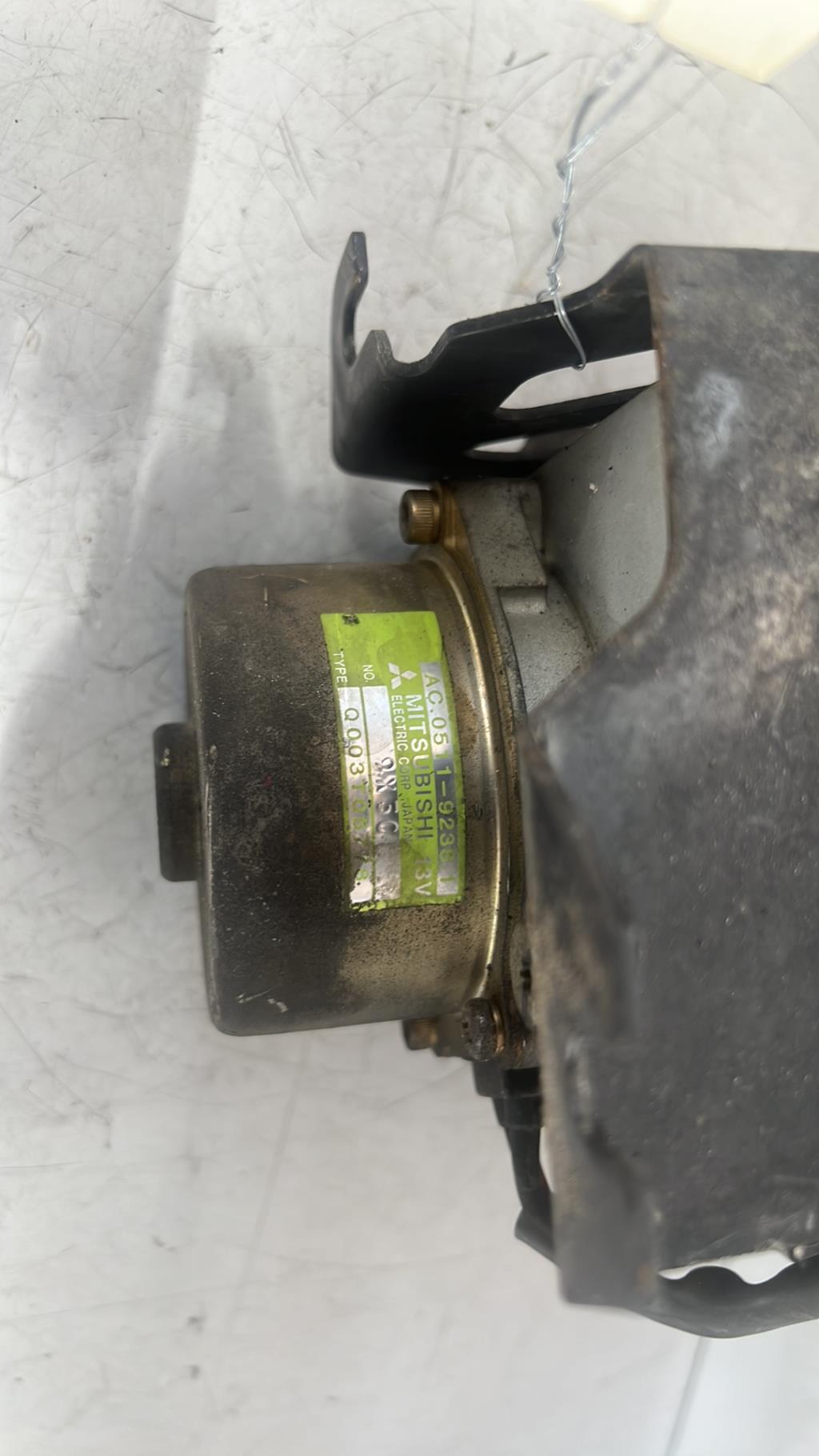 Bloc ABS (freins anti-blocage) HONDA HR-V 1 PHASE 1 Essence - 1
