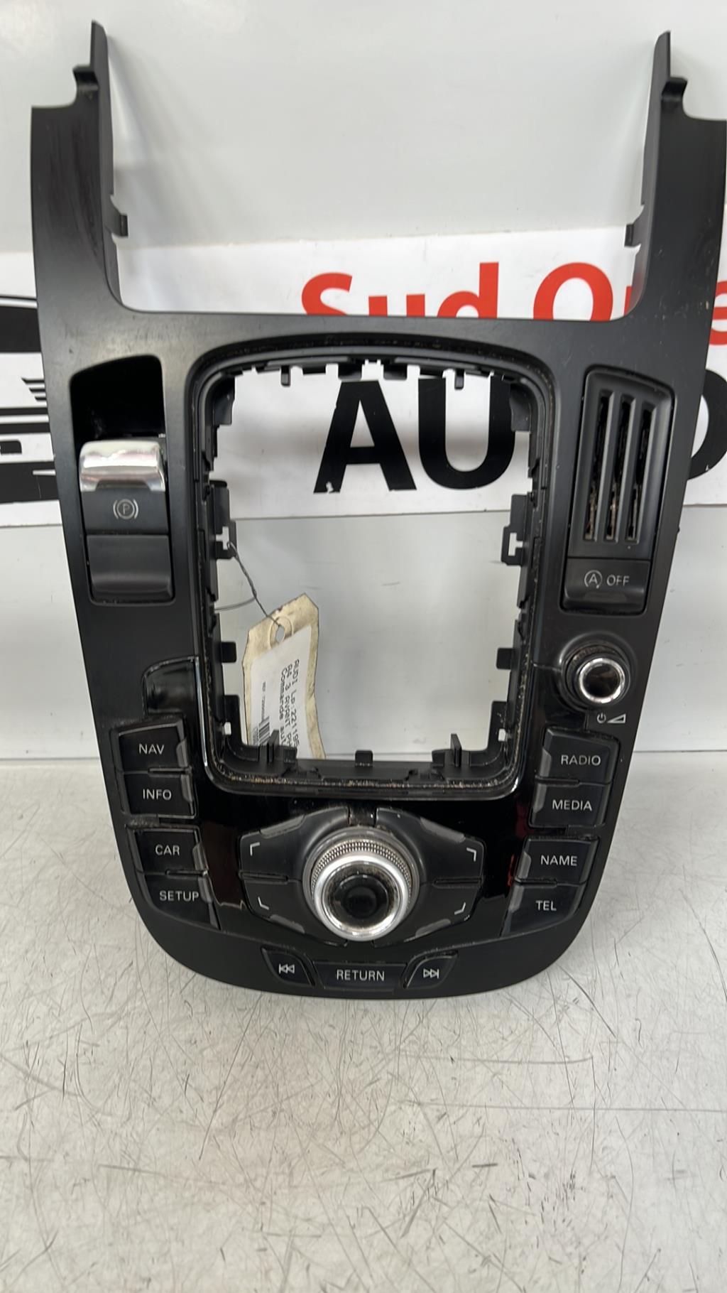 Commande autoradio AUDI A4 3 AVANT PHASE 1 BREAK Diesel - 1