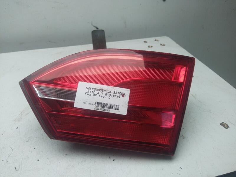 Feu arriere secondaire droit (feux) VOLKSWAGEN JETTA 4 Diesel - 1