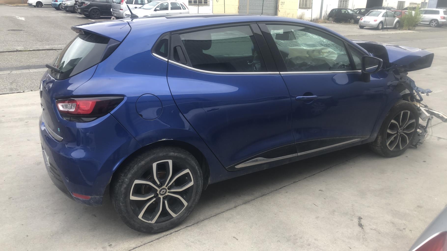 Vitre arriere droit RENAULT CLIO 4 PHASE 2 Diesel - 1