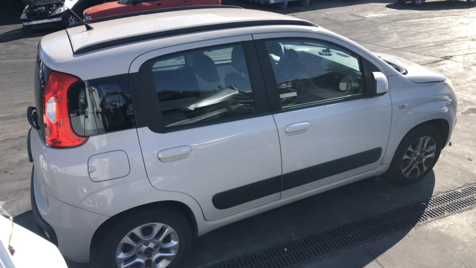 Moyeu avant droit FIAT PANDA 3 PHASE 1 Essence - 1