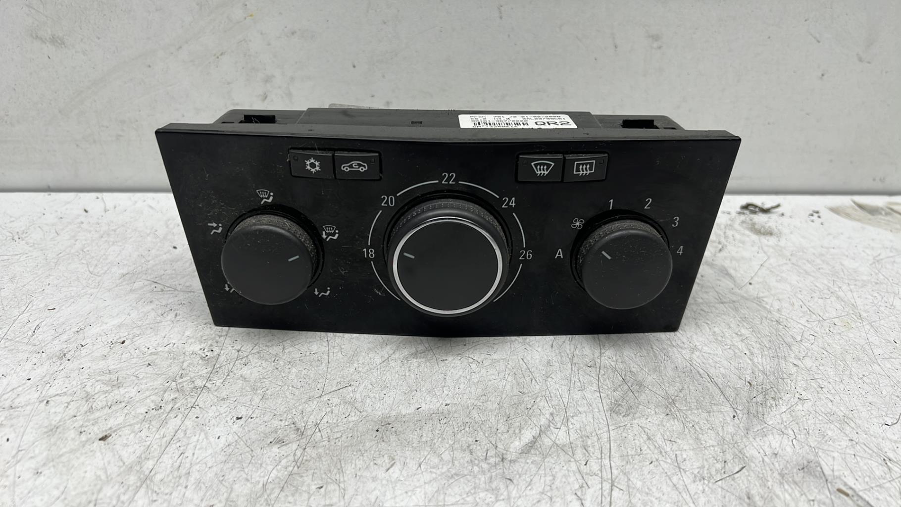 Commande chauffage OPEL ASTRA H TWINTOP CABRIOLET Diesel - 1