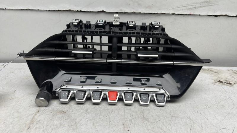 Commande chauffage PEUGEOT 2008 2 Diesel - 1
