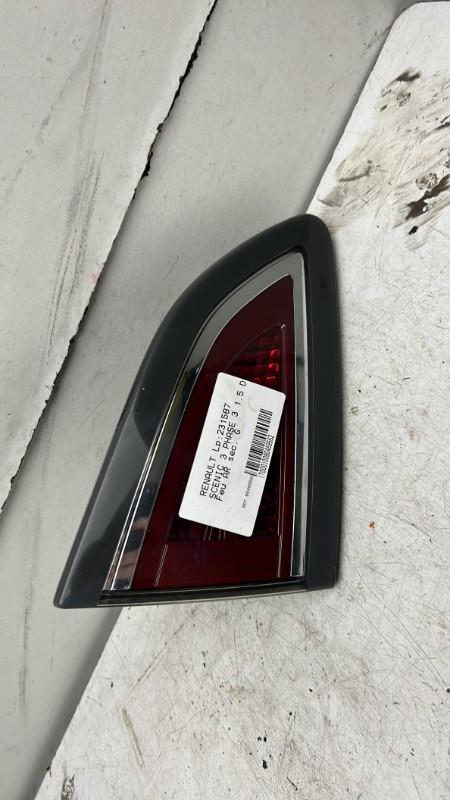 Feu arriere secondaire gauche (feux) RENAULT SCENIC 3 PHASE 3 Diesel - 1