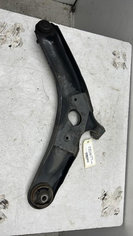 Triangle avant gauche HYUNDAI IX 20 PHASE 1 Diesel - 1
