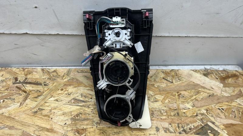 Commande chauffage TOYOTA YARIS 2 PHASE 2 Essence - 1