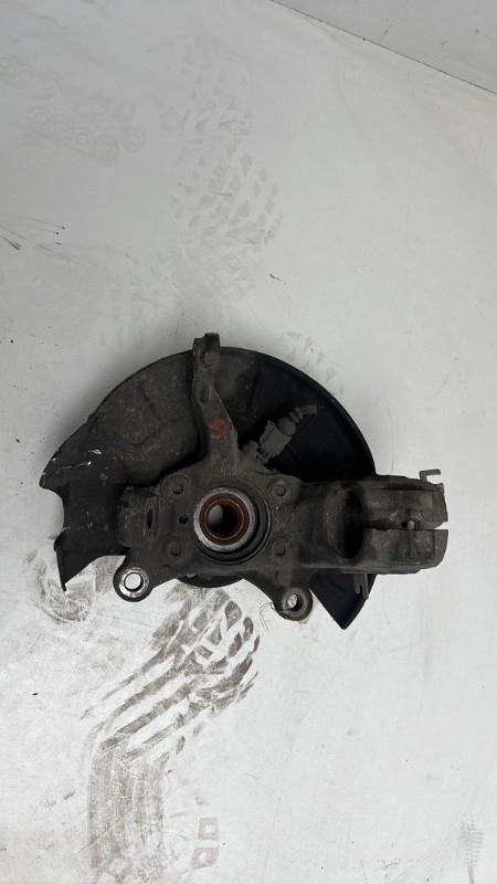 Moyeu avant gauche VOLKSWAGEN SCIROCCO 3 PHASE 1 COUPE Diesel - 1