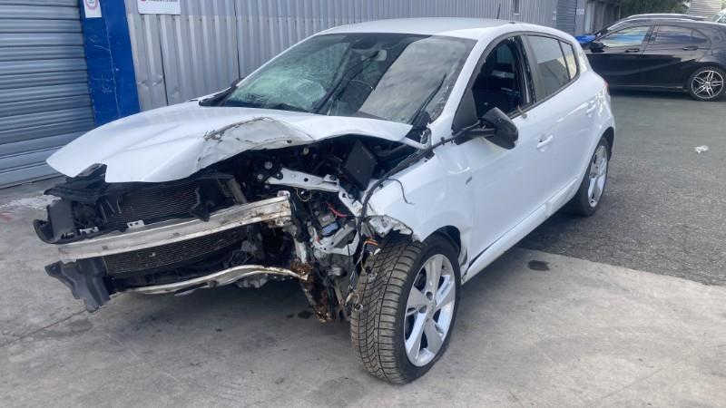 Vitre arriere droit RENAULT MEGANE 3 PHASE 3 Diesel - 1