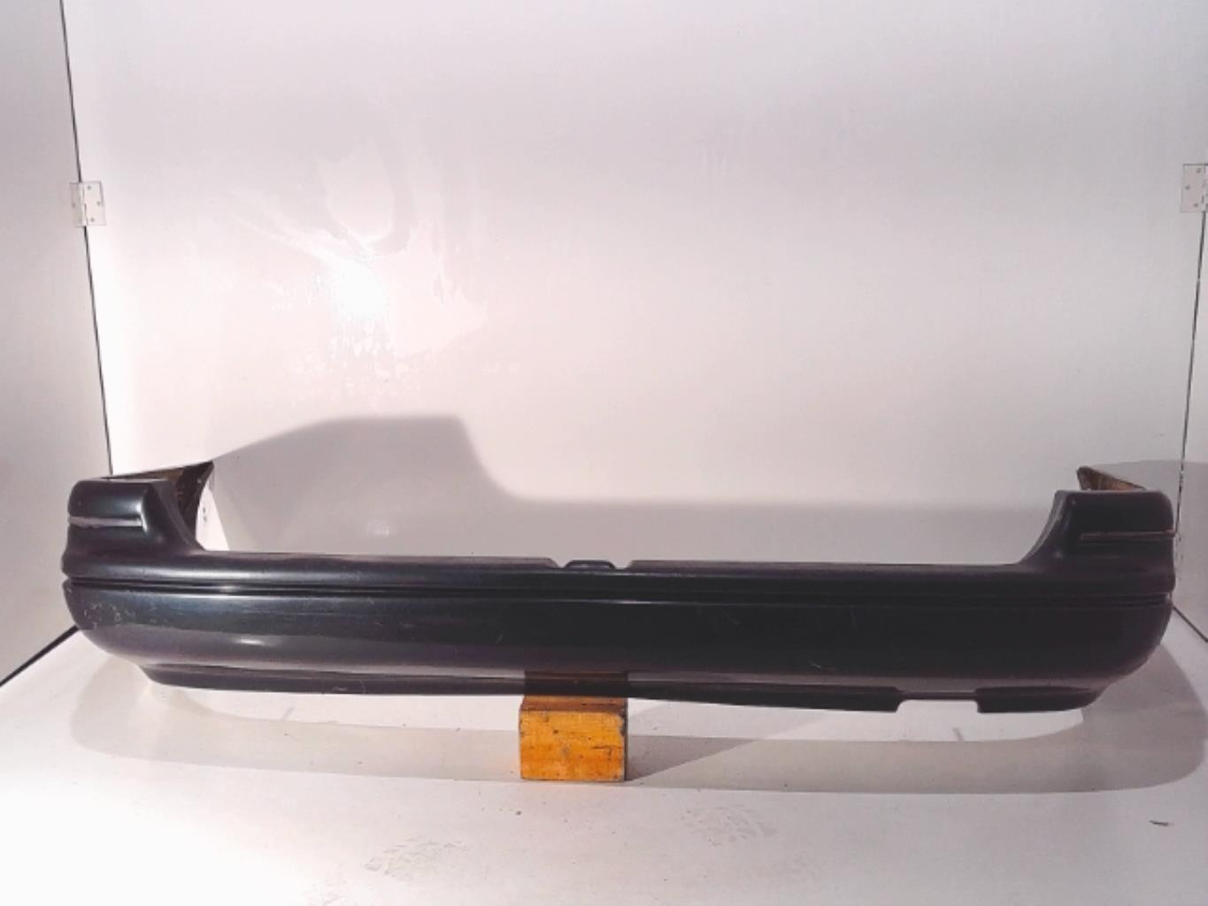 Pare choc arriere FORD ESCORT 4 PHASE 2 BREAK Diesel - 1