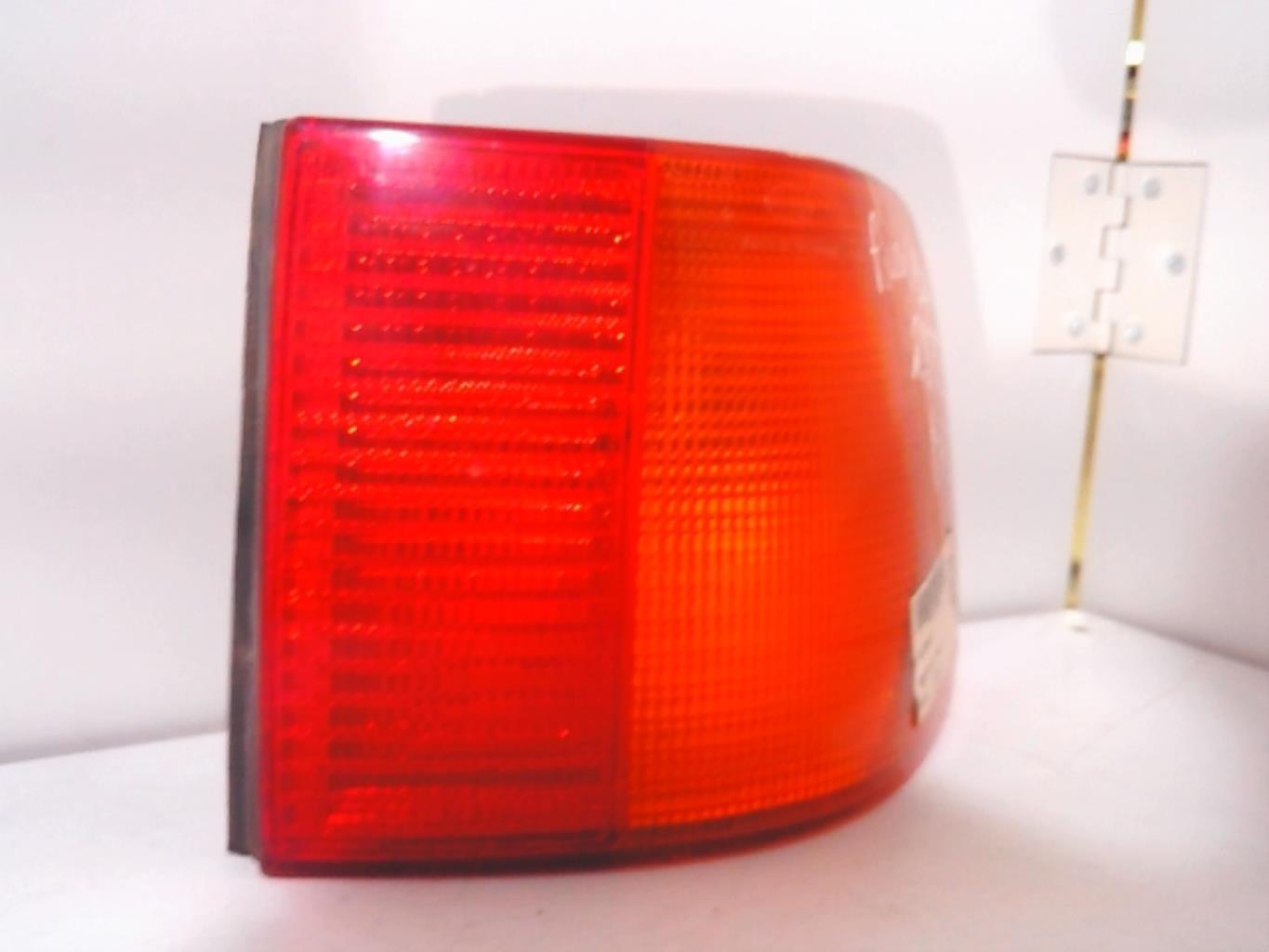 Fanale posteriore principale destro (luci) AUDI 100 3 Gasolina - 1