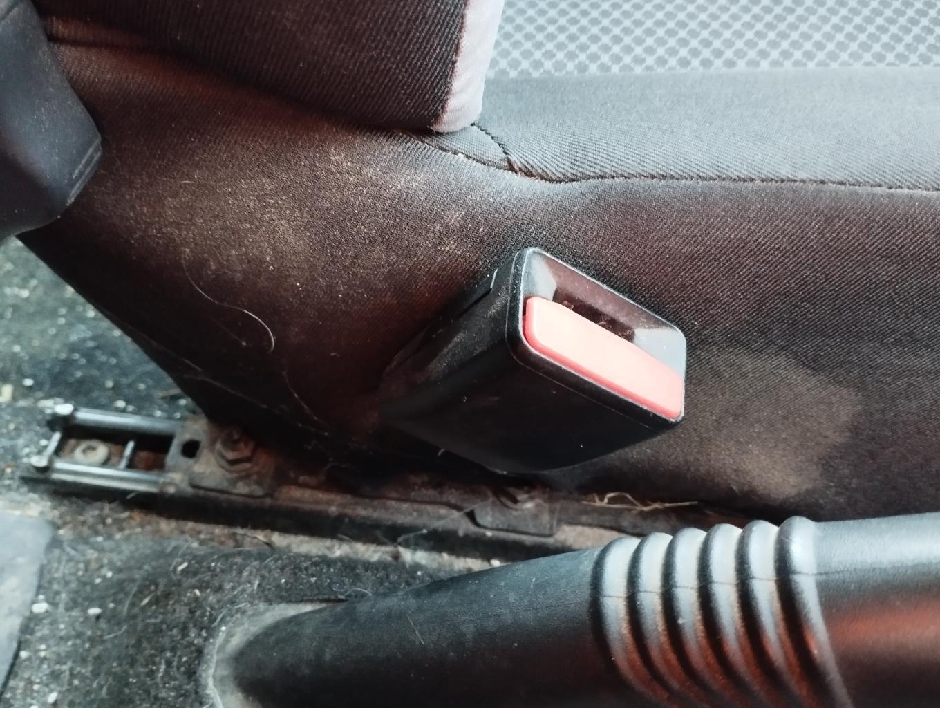 Aggancio cintura sicurezza anteriore sinistro DACIA LOGAN MCV 2 PHASE 1 BREAK Diésel - 1