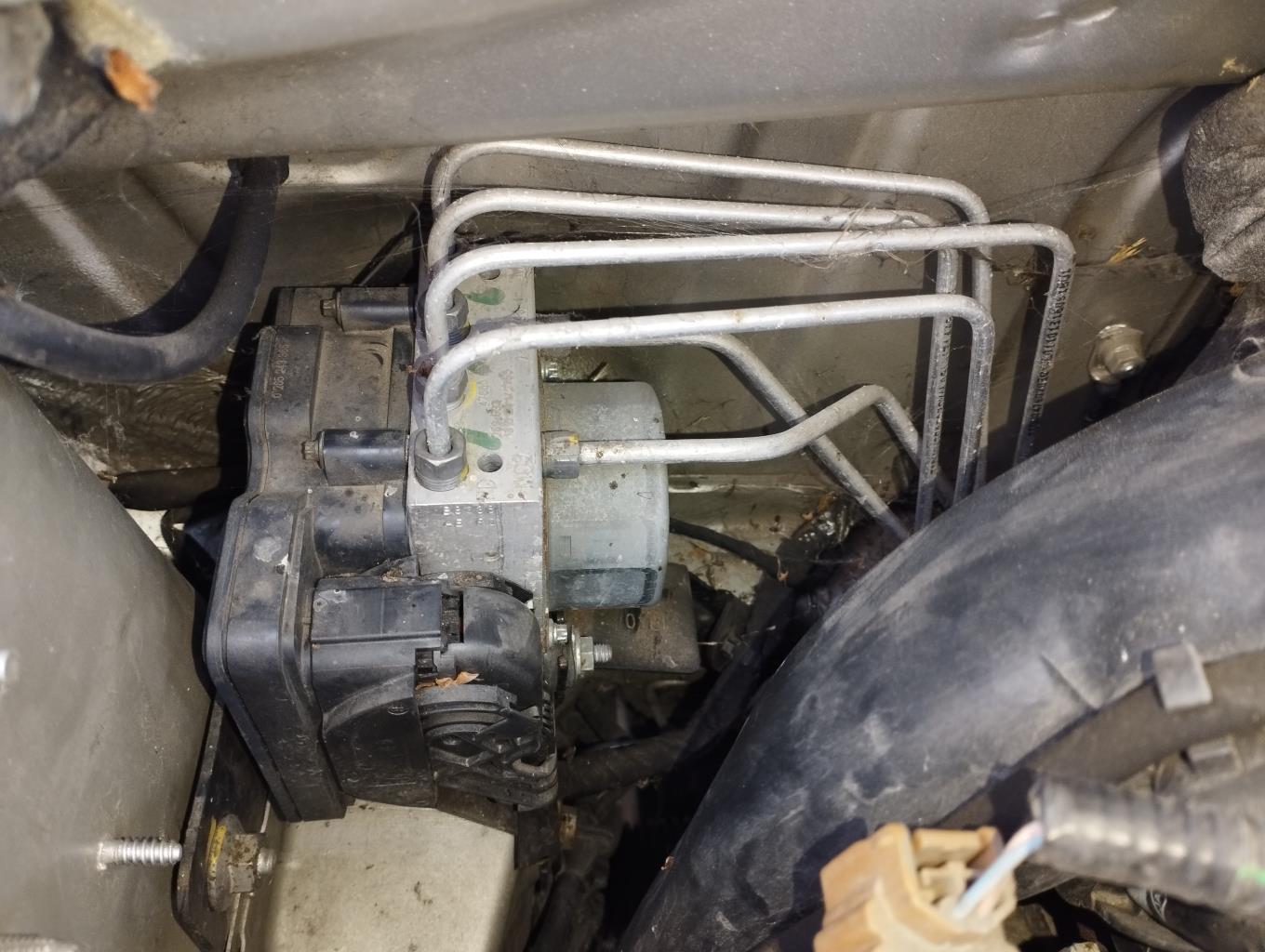 Blocco ABS (antibloccaggio freni) DACIA LOGAN MCV 2 PHASE 1 BREAK Diésel - 1