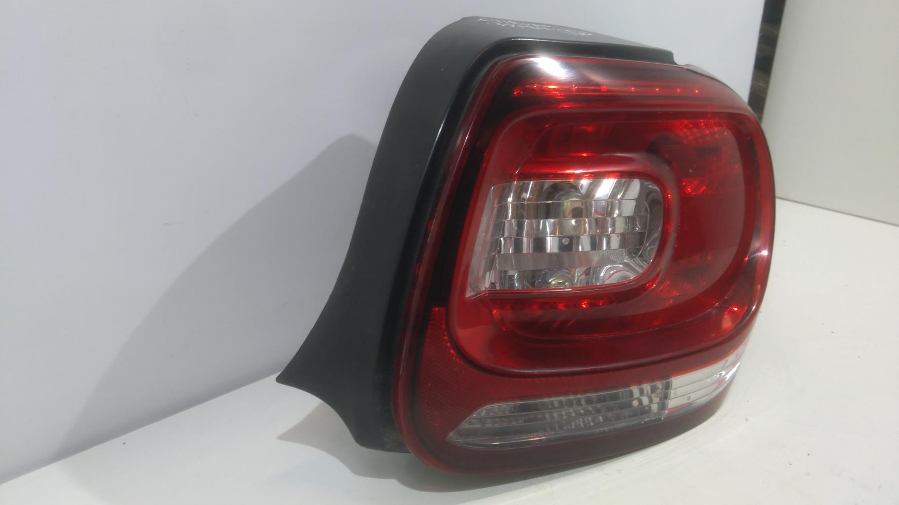 Fanale posteriore principale destro (luci) CITROEN DS3 PHASE 1  - 1