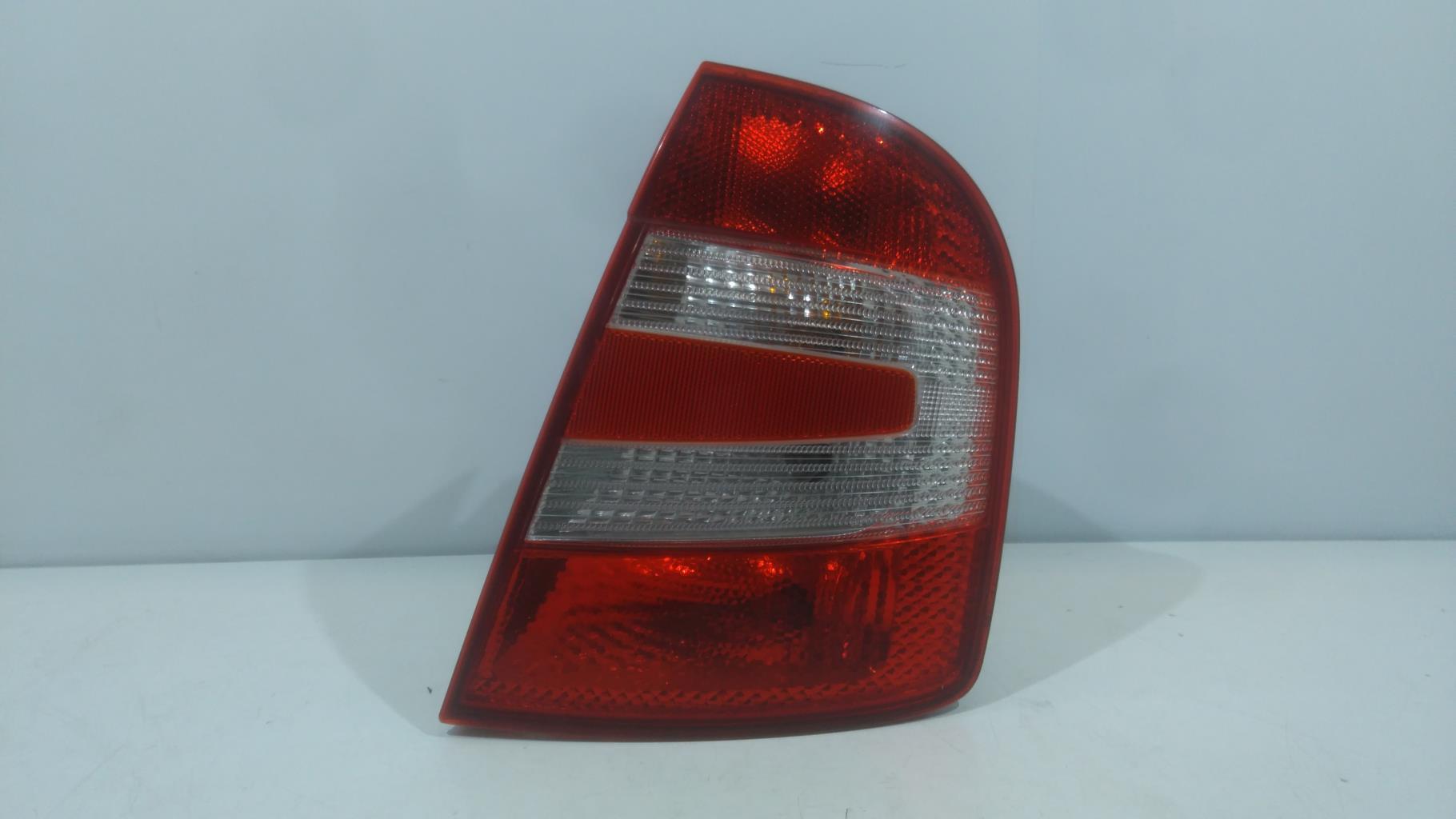Fanale posteriore principale destro (luci) SKODA FABIA 1 PHASE 2 Gasolina - 1