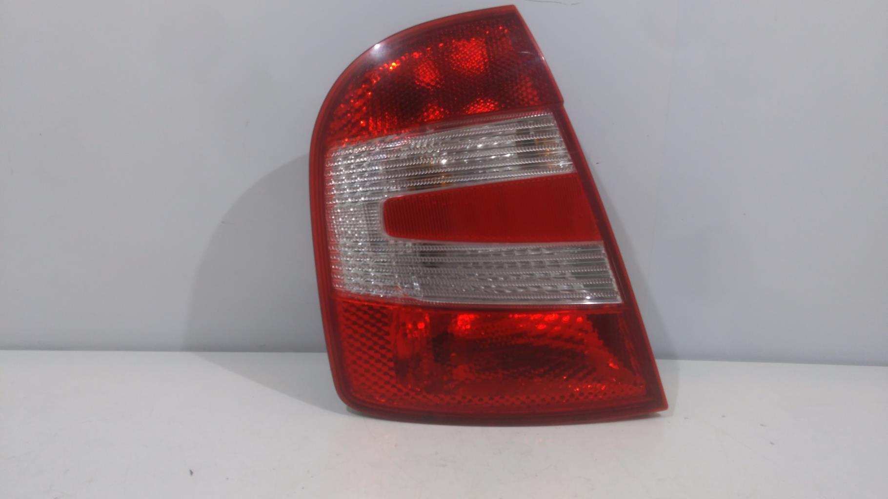 Fanale posteriore principale sinistro (luci) SKODA FABIA 1 PHASE 2 Gasolina - 1