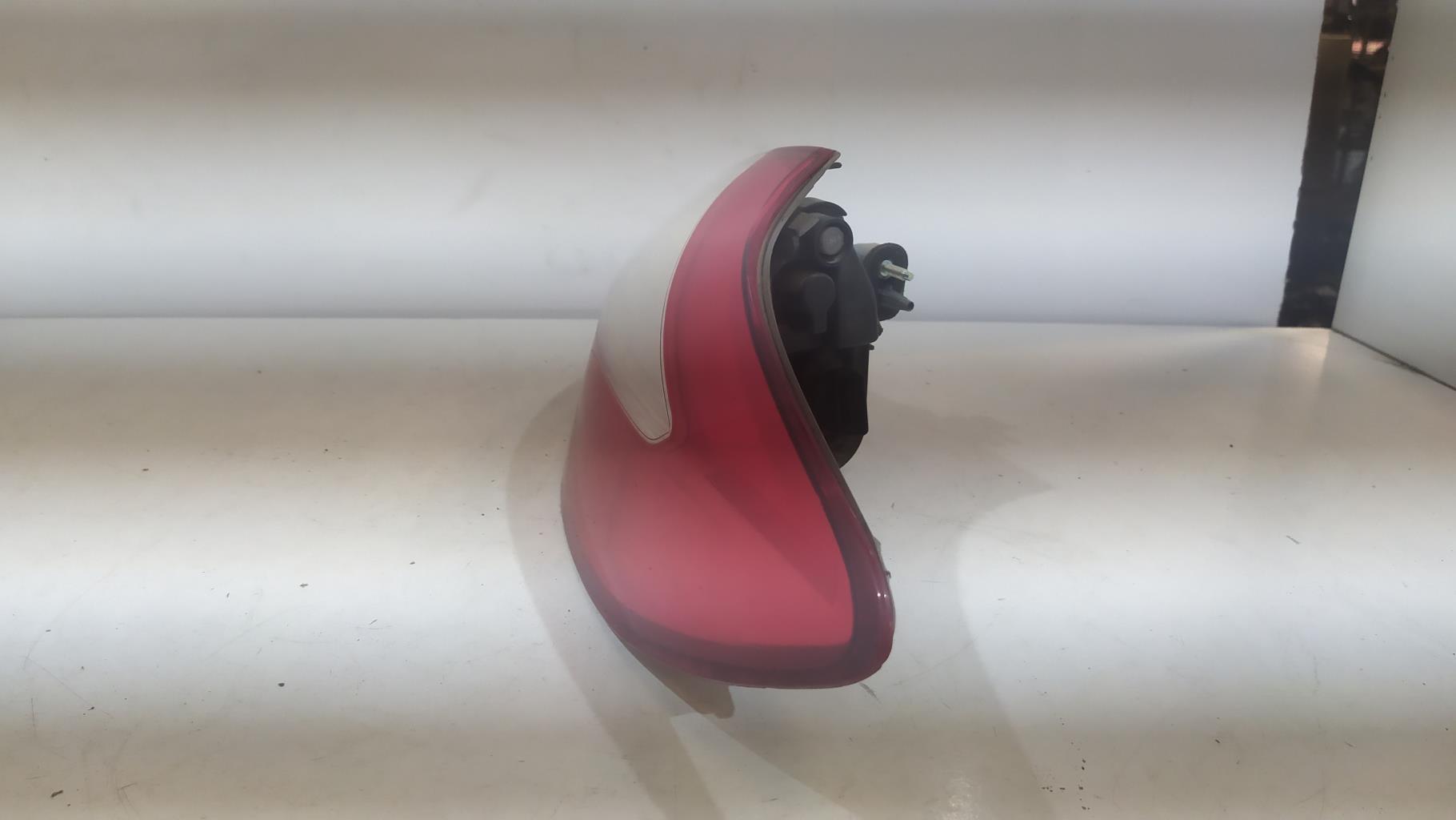 Fanale posteriore principale destro (luci) NISSAN MICRA 3 PHASE 1 Gasolina - 1