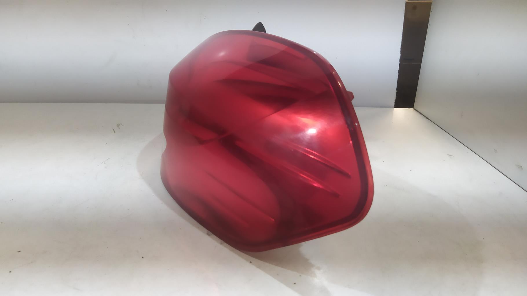 Fanale posteriore principale destro (luci) RENAULT CLIO 3 PHASE 1 BREAK Diésel - 1