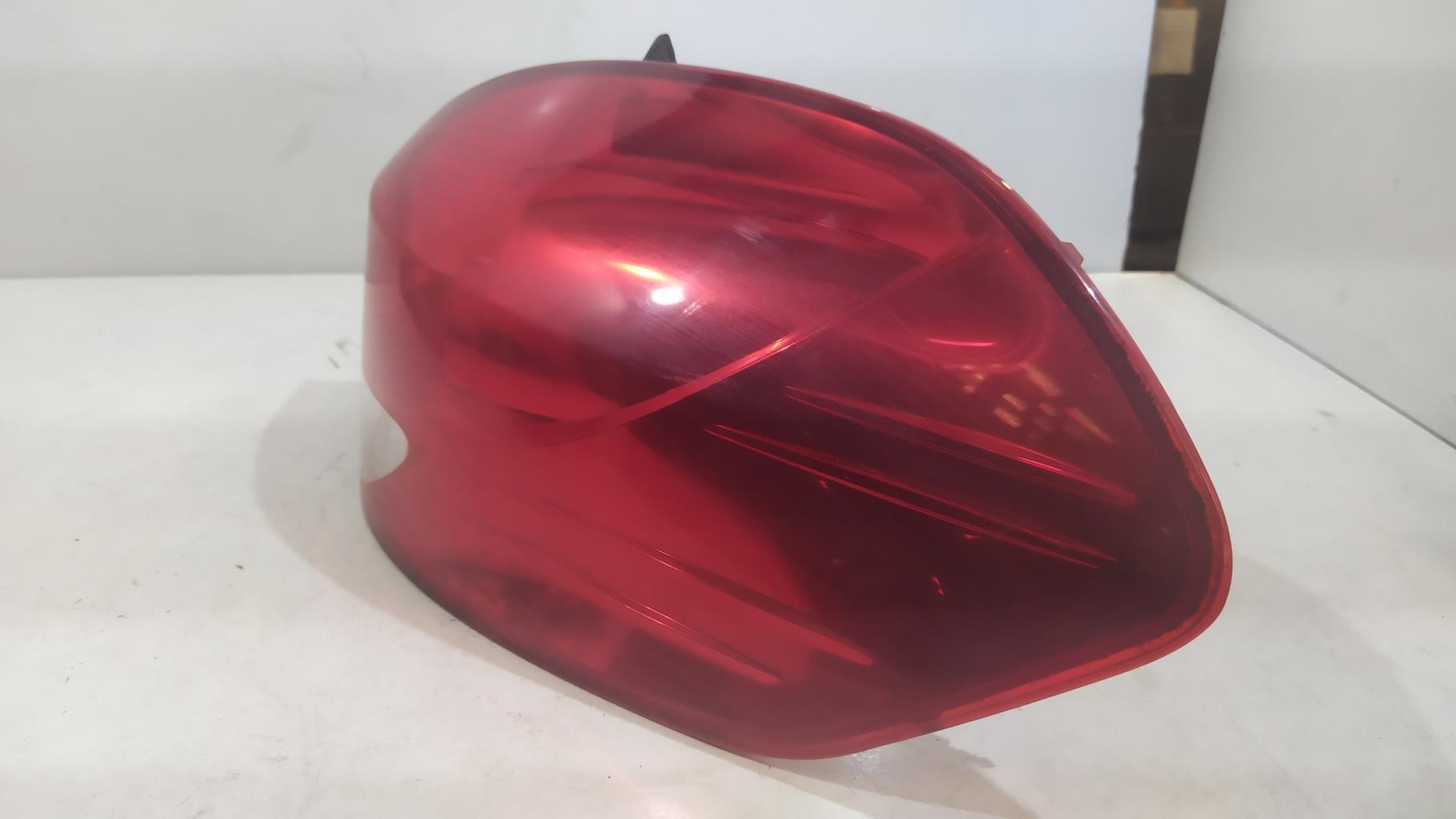 Fanale posteriore principale destro (luci) RENAULT CLIO 3 PHASE 1 BREAK Diésel - 1