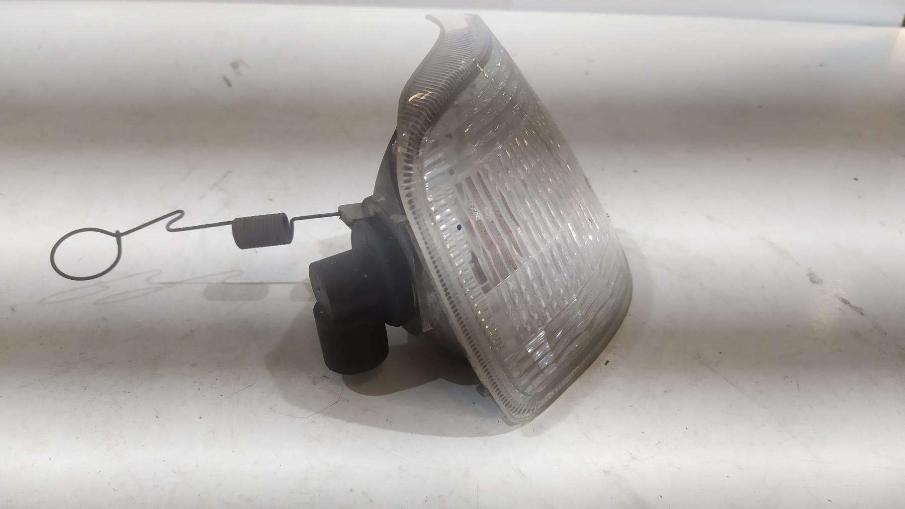 Gruppo ottico anteriore secondario sinistro (luci)(freccia) PEUGEOT 405 PHASE 2 Gasolina - 1