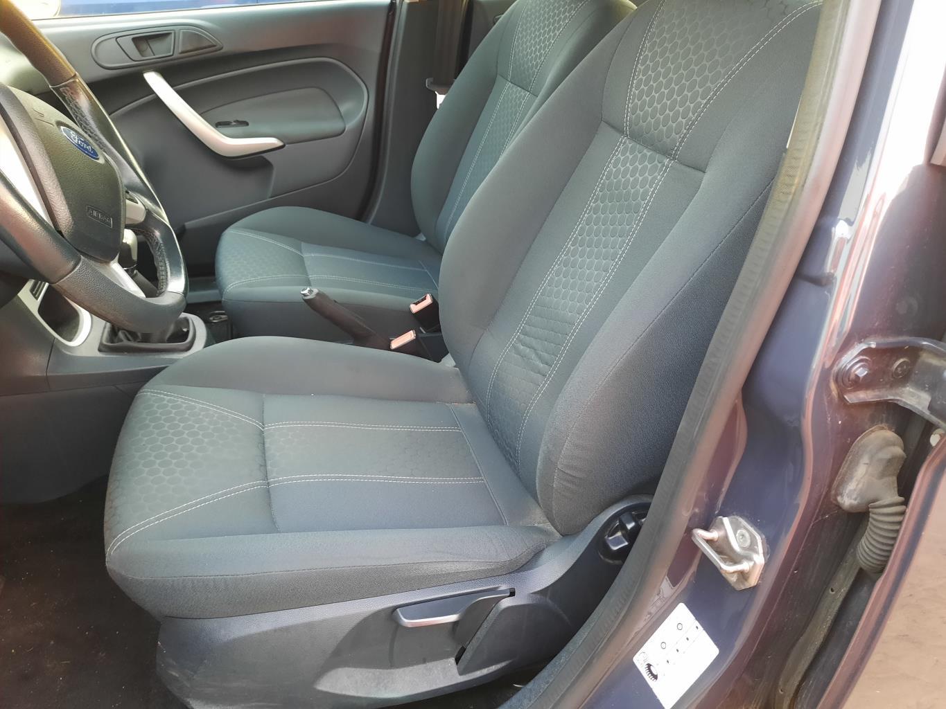 Chiusura centralizzata anteriore destra FORD FIESTA 6 PHASE 1 Diésel - 1