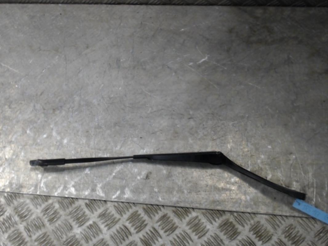 Braccio tergicristallo anteriore sinistro MERCEDES CLASSE C 204 PHASE 2 COUPE Diésel - 1