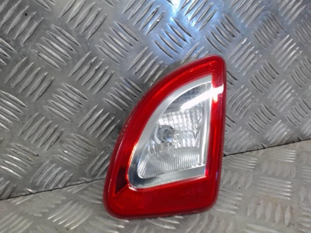 Feu arriere secondaire droit (feux) RENAULT TWINGO 2 PHASE 2 Essence - 1