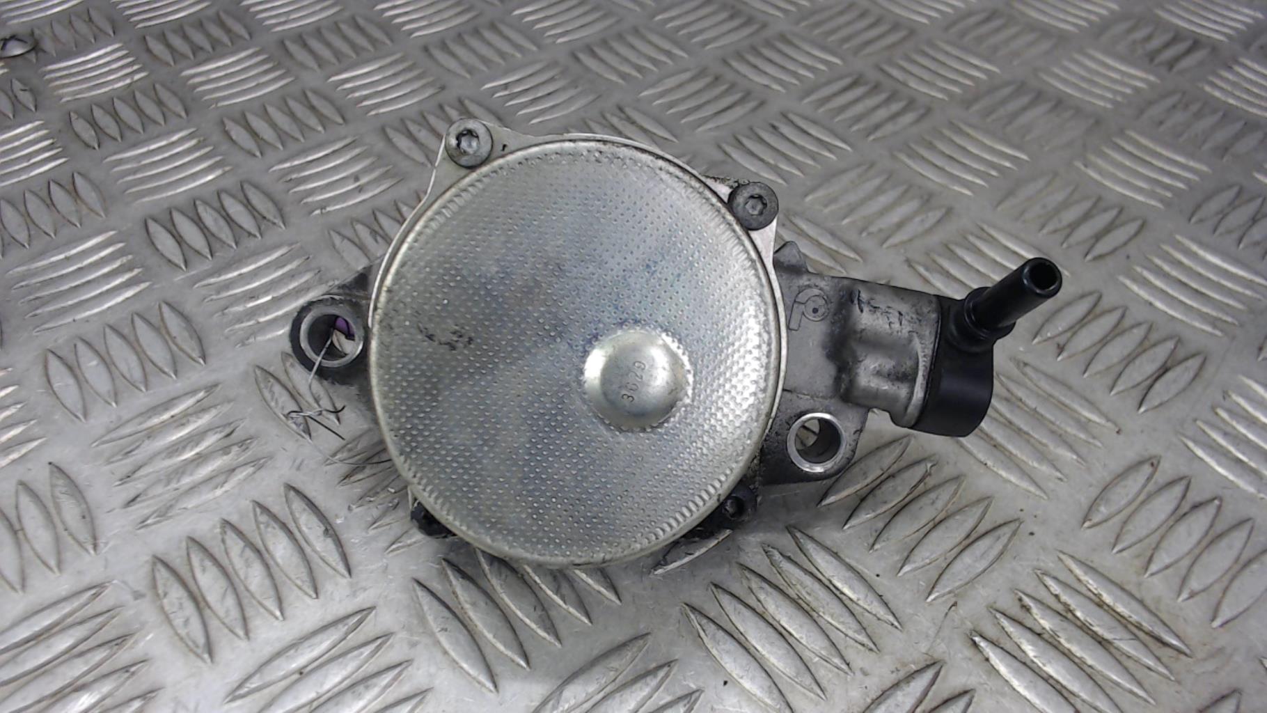Pompe à vide PEUGEOT 106 PHASE 2 Essence - 1