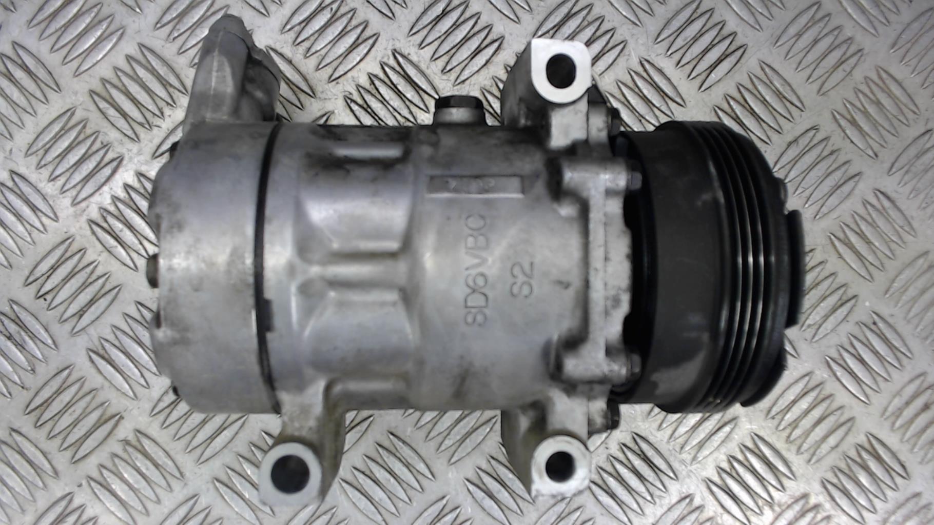 Compresseur clim RENAULT CLIO 2 PHASE 2 Essence - 1