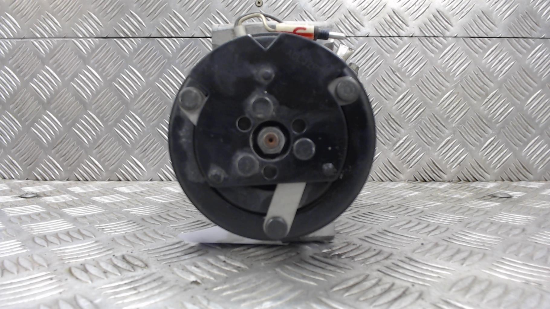 Compresseur clim RENAULT TWINGO 1 PHASE 3 Essence - 1