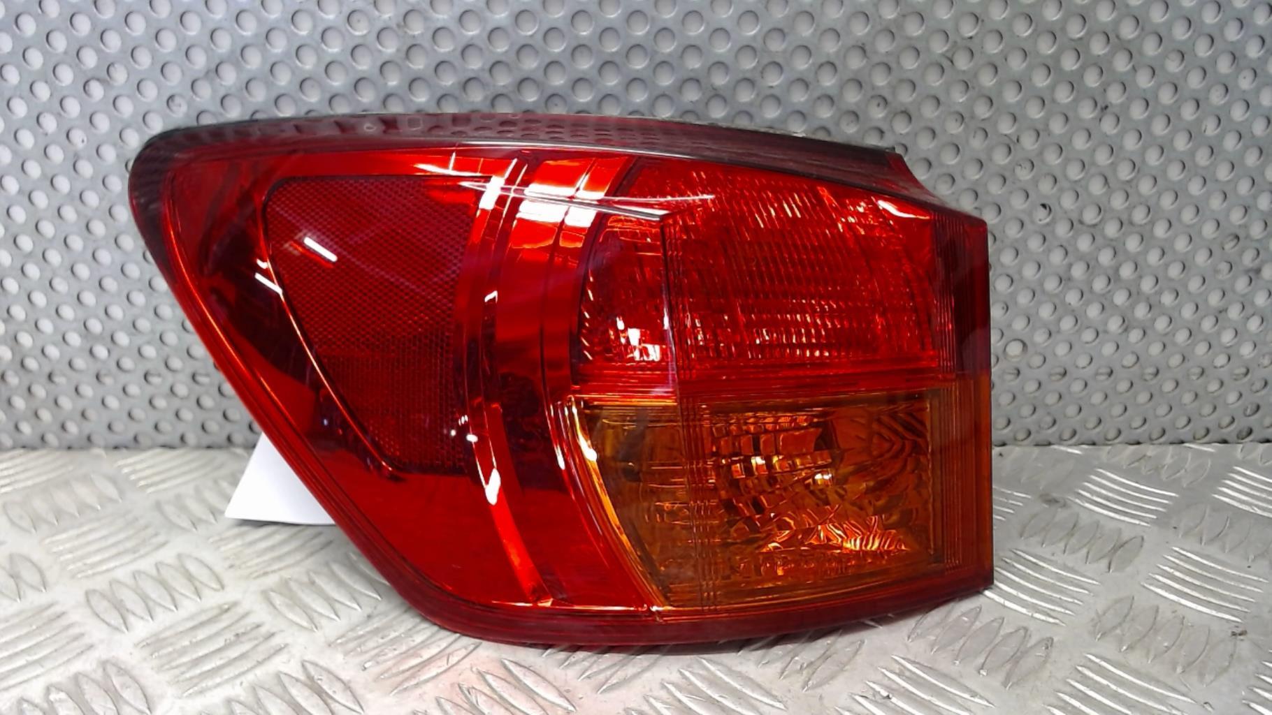 Feu arriere principal gauche (feux) LEXUS IS 2 PHASE 1 Diesel - 1