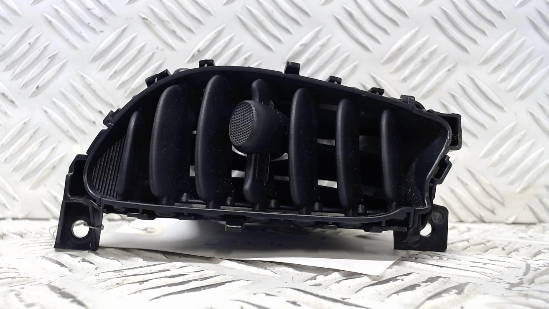 Bocchetta aerazione cruscotto anteriore destra NISSAN JUKE 1 PHASE 1 Diésel - 1