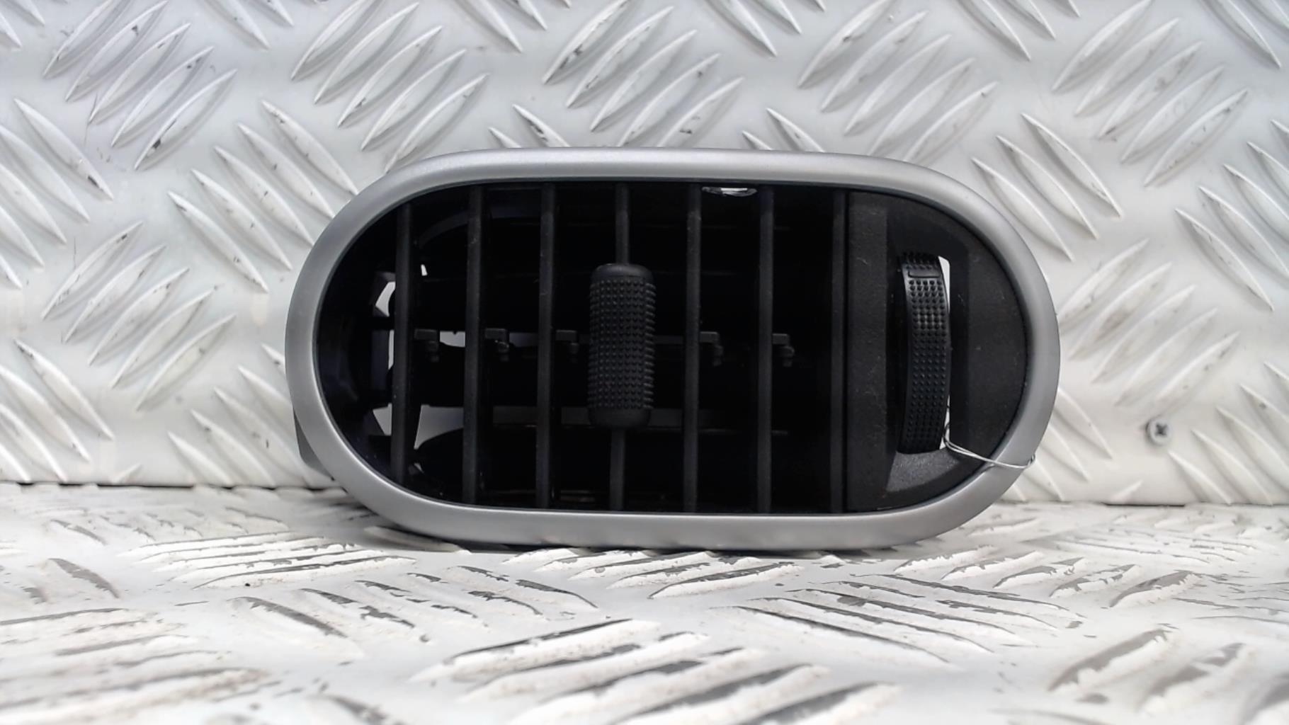 Bocchetta aerazione cruscotto anteriore sinistra OPEL AGILA B Gasolina - 1