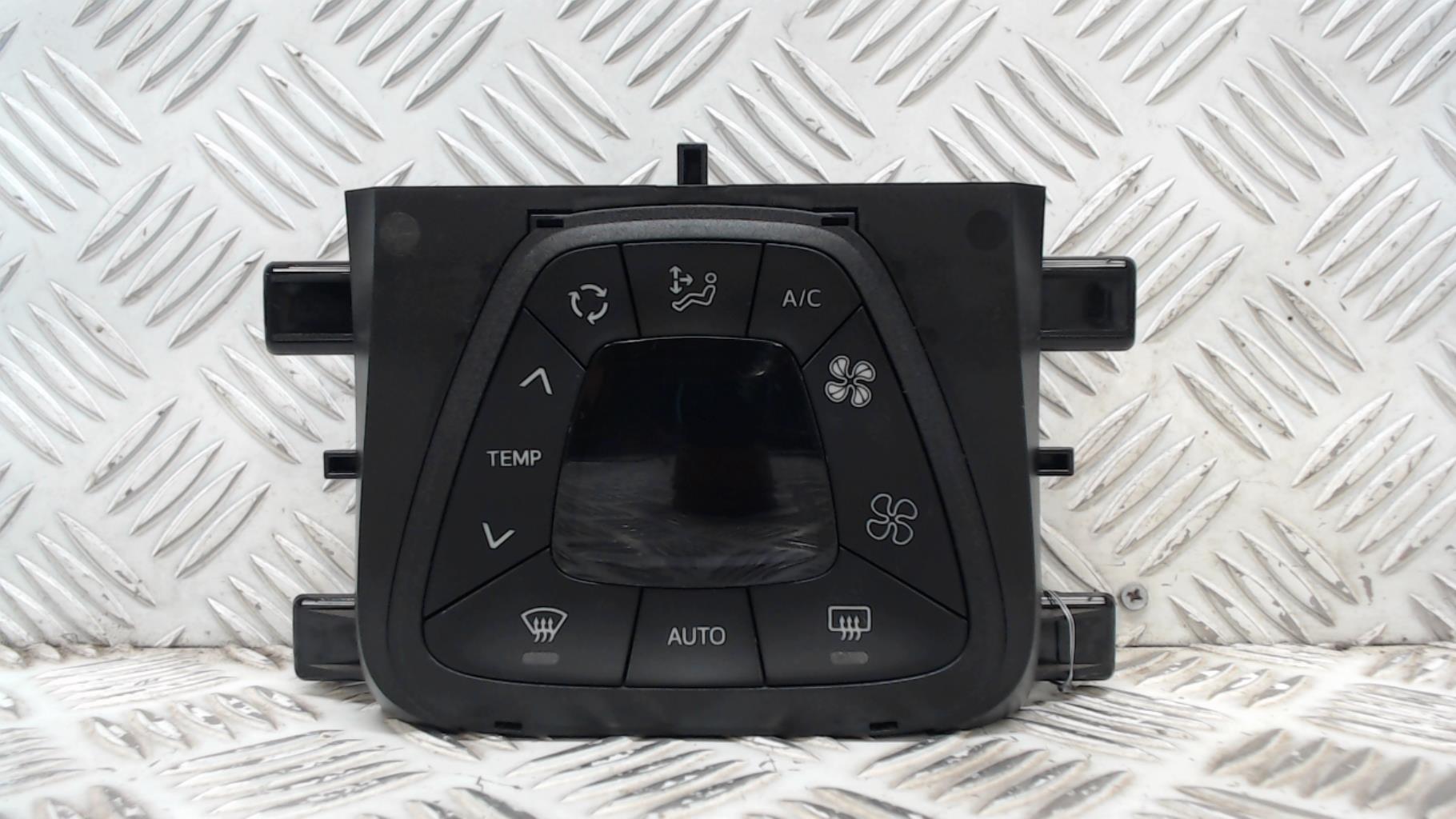 Commande chauffage PEUGEOT 108 Essence - 1