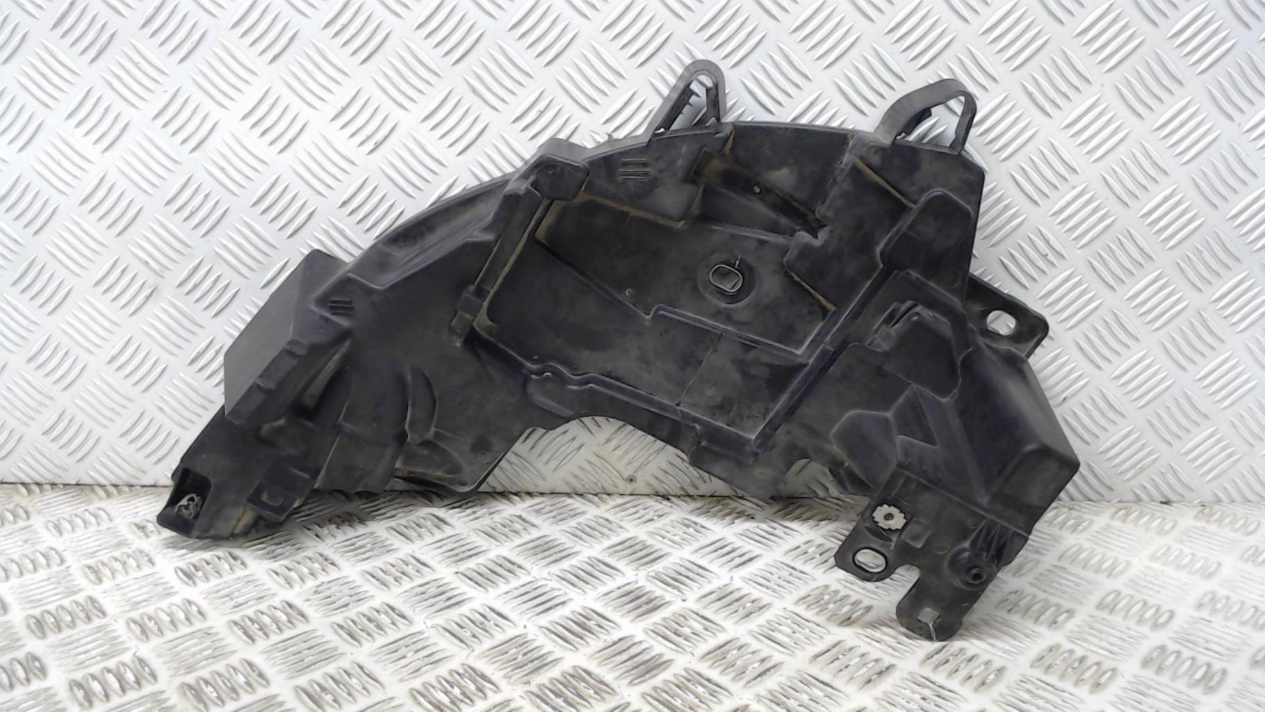 Support aile gauche FORD FIESTA 6 PHASE 1 Essence - 1