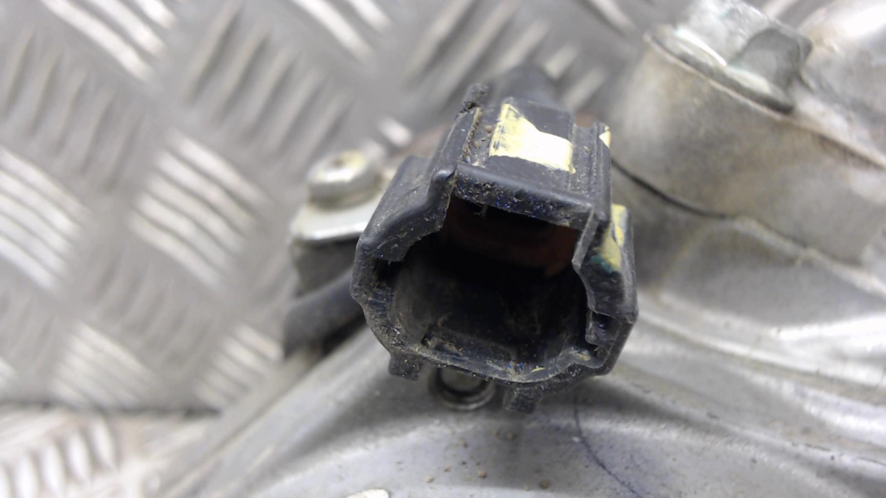 Compresseur clim NISSAN MICRA 4 PHASE 2 Essence - 1