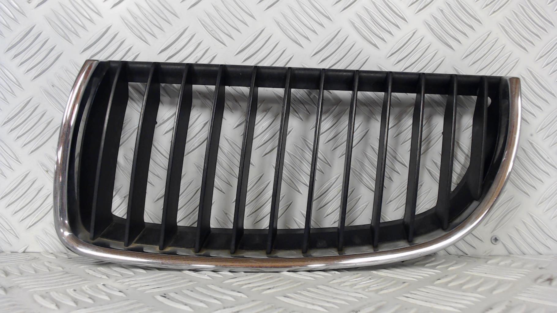 Grille de calandre gauche BMW SERIE 3 E91 TOURING PHASE 1 BREAK Diesel - 1