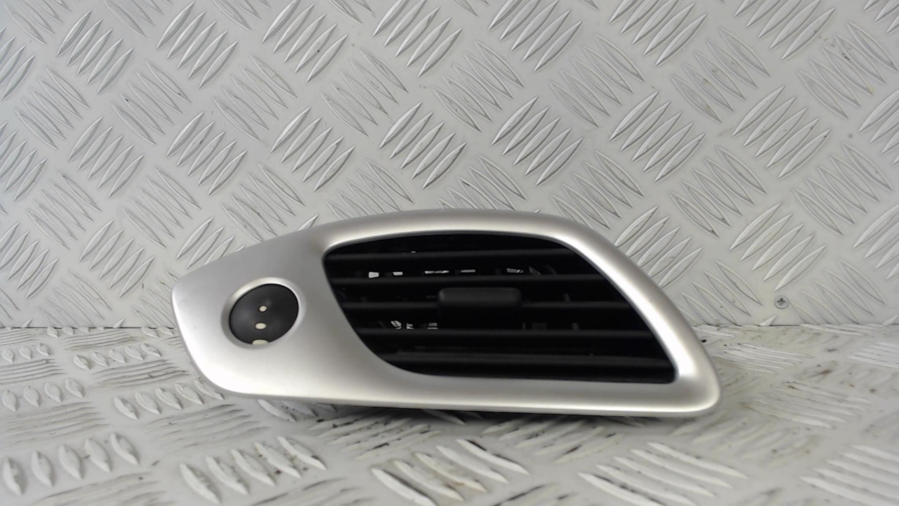 Bocchetta aerazione cruscotto anteriore sinistra RENAULT SCENIC 3 PHASE 1 Diésel - 1
