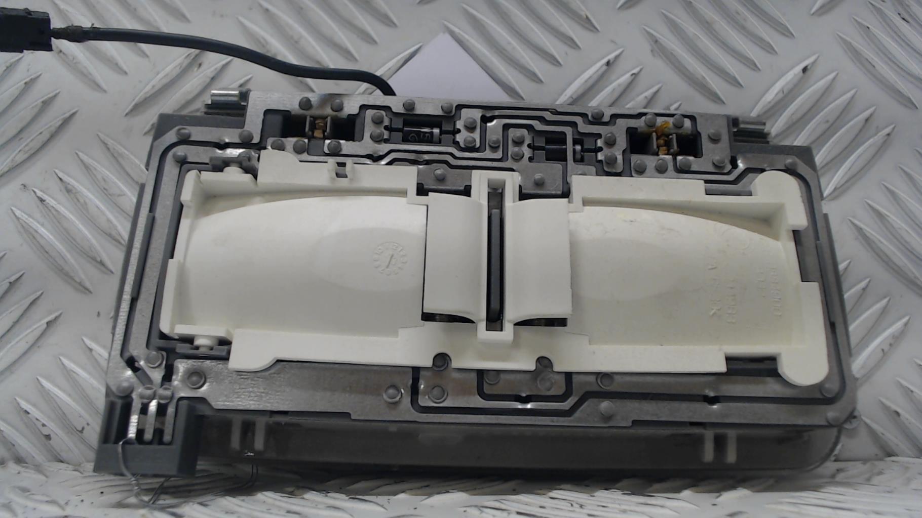 Luce di cortesia FIAT FIORINO 3 PHASE 1 Diésel - 1