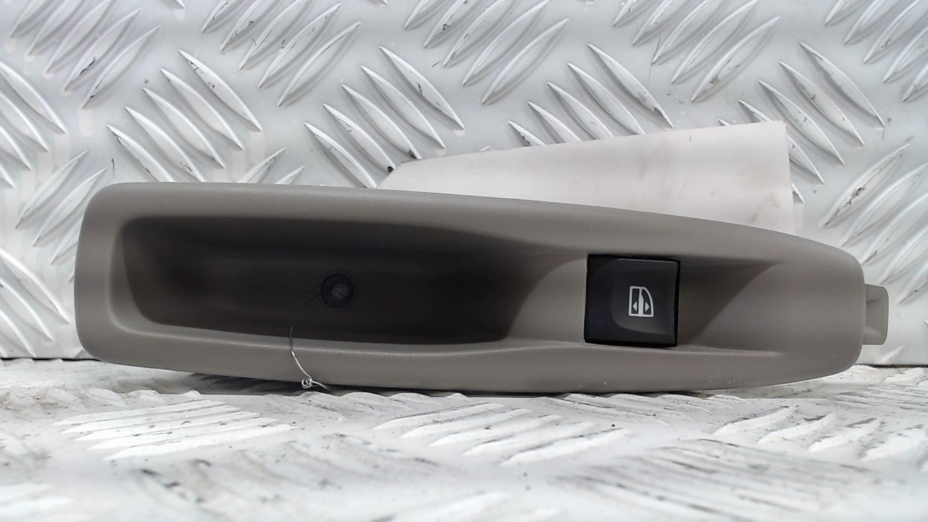 Interruttore lavacristalli posteriore destro RENAULT ZOE Electricidad - 1