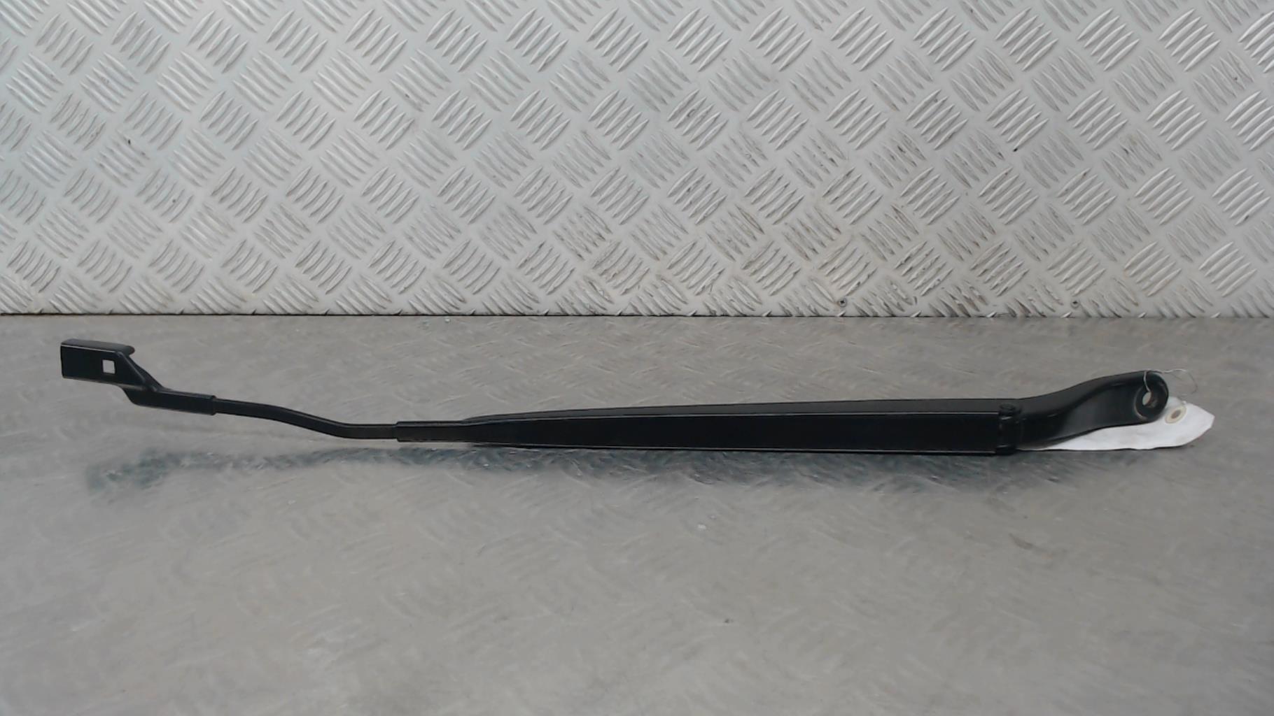 Braccio tergicristallo anteriore destro PEUGEOT 208 2 Diésel - 1