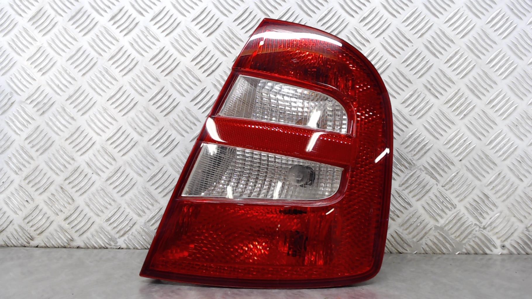 Fanale posteriore principale destro (luci) SKODA FABIA 1 PHASE 1 Diésel - 1