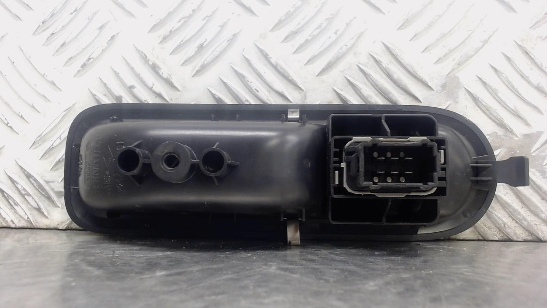 Interruttore lavacristalli anteriore destro RENAULT CLIO 3 PHASE 2 BREAK Diésel - 1