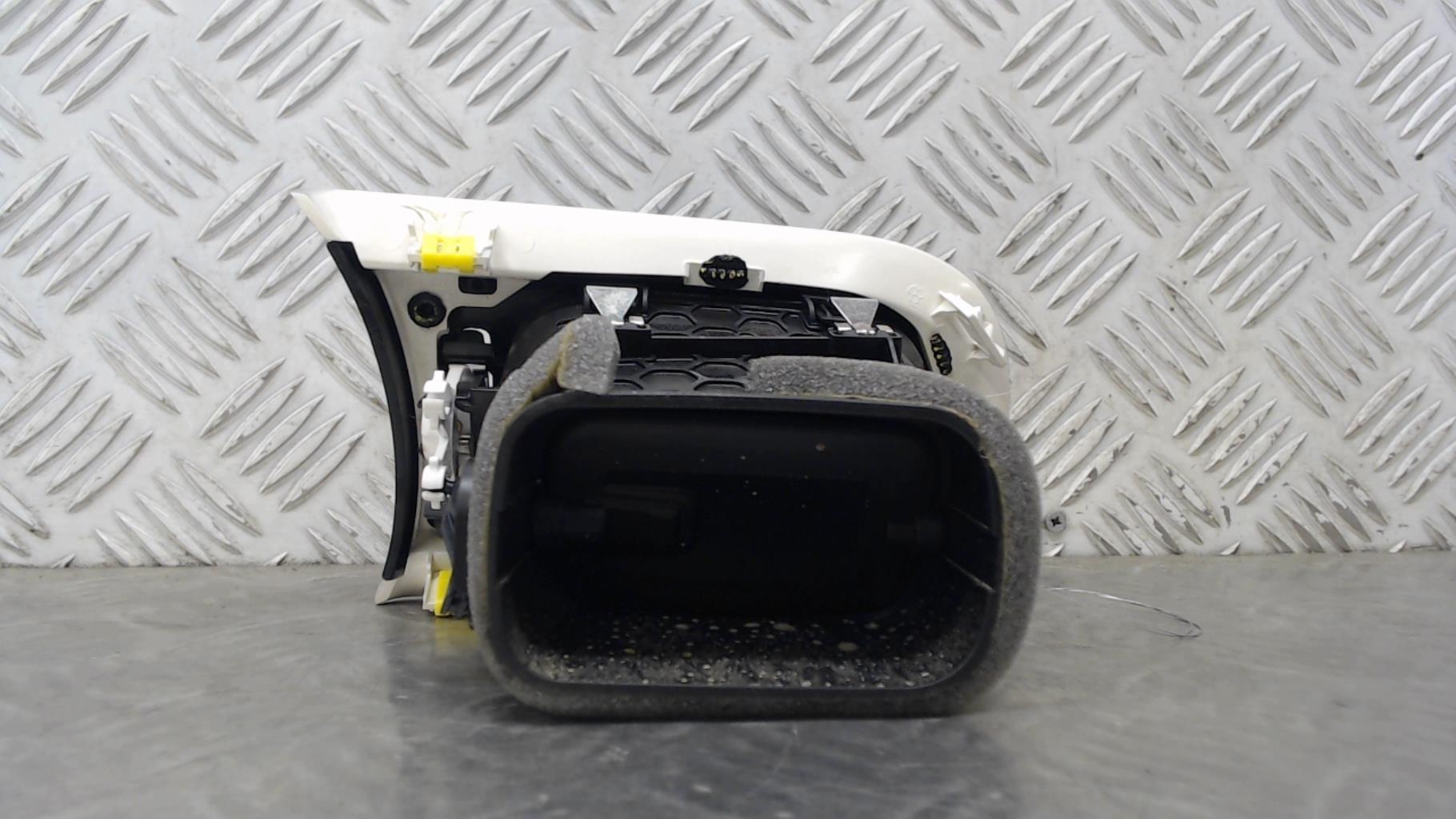 Bocchetta aerazione cruscotto anteriore sinistra CITROEN C3 3 PHASE 1 Gasolina - 1