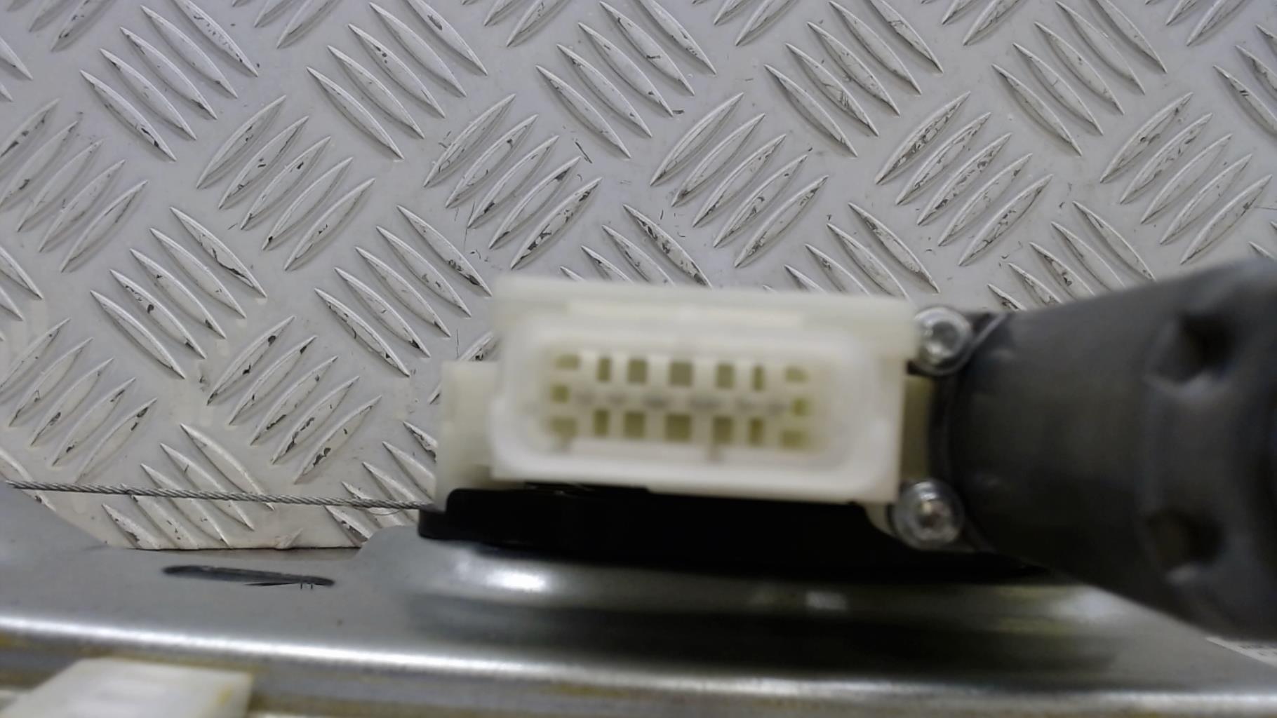Alzacristalli elettrico posteriore destro NISSAN QASHQAI 2 PHASE 2 Diésel - 1